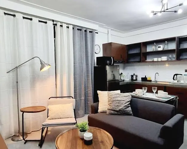2a2j - 2 Bedroom Manila